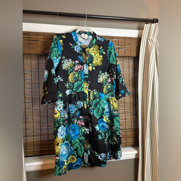 Tuckernuck Dresses & Skirts - Tuckernuck Black Dress with Blue and Yellow Floral